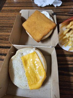 Fish filet only gets 1/2 a slice of cheese -_-