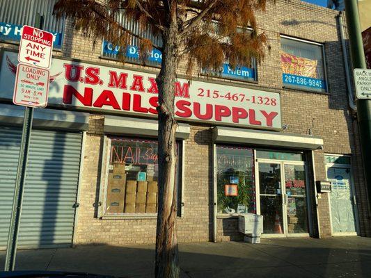 US Maxim Wholesale Nail Supply