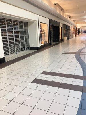 Neshaminy Mall