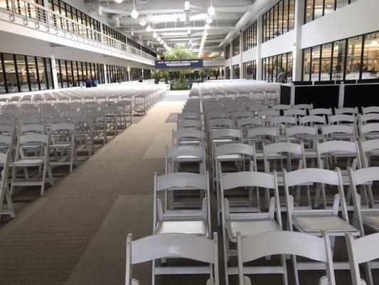 800 chairs for corporate meeting