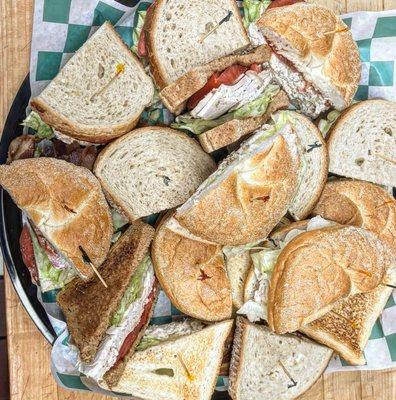 Mixed sandwich tray