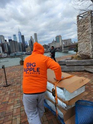 Moving ICE blocks in collaboration with the Hotel for the ICE village and Bar.