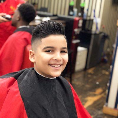 Ven y pide tu corte favorito ‍‍‍‍‍‍king of queens barber shopbarber Halfy Diaz