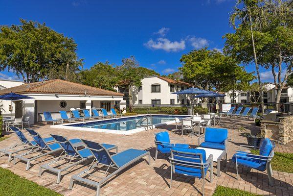 Poolside Seating