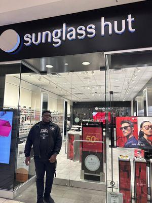 Sunglass Hut