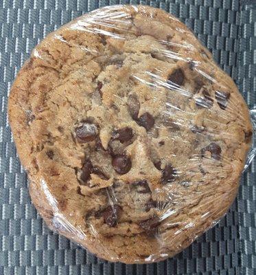 Chocolate chip cookie. (3 oz) $1.50