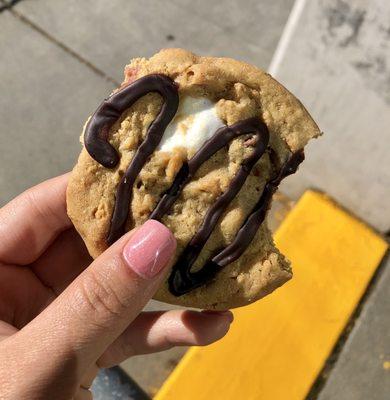 New cookie, who's this? S'mores