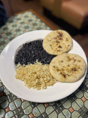 Pupusa combo