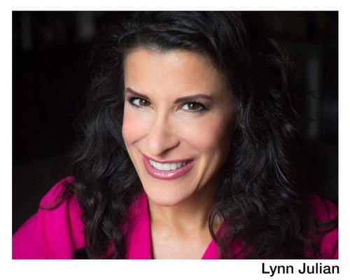 Lynn Julian's commercial headshot