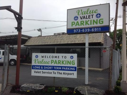 Newark Airport Parking Lot