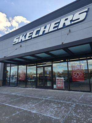 SKECHERS Warehouse Outlet