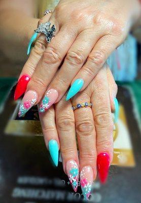 Polished Nail Bar