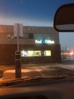 FedEx Office Print & Ship Center