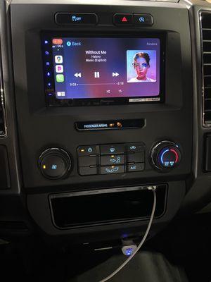 Apple car play