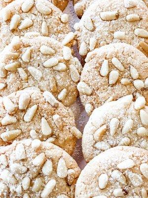 Pignoli cookies