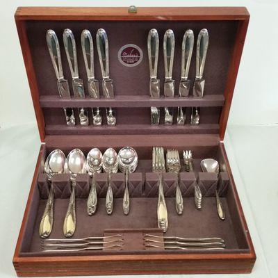 We purchase both complete and incomplete sets of sterling silver flatware.