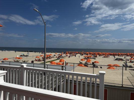 Sunny Atlantic Beach Club