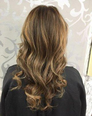 Brunettes have fun too!! Brunette balyage.