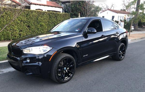 Black rims & black grill