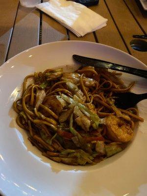 Shrimp lo mein