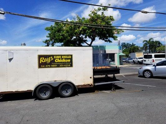 Ray's Chicken is here on Wednesday, Thursday, and Saturday.