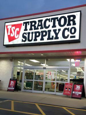 Tractor Supply of Flanders