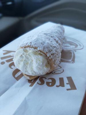 Mmm canoli