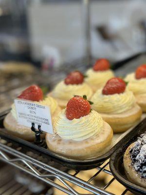 Strawberry Cream Donuts