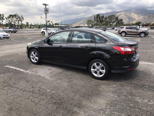 My pretty 2013 Ford Focus SE from Hi Star Auto!!!! With only 60k miles!!! And I only spend $25 for a full tank of gas!!