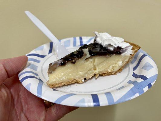 Blueberry Cream Pie (good flavor, hate the crunchy crust) - VN