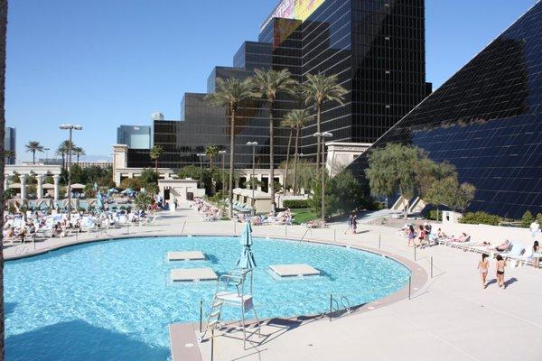 Product Highlight - Heat Reflective pool deck with Life Deck's 28 series, color seal at Luxor Pool in Las Vegas