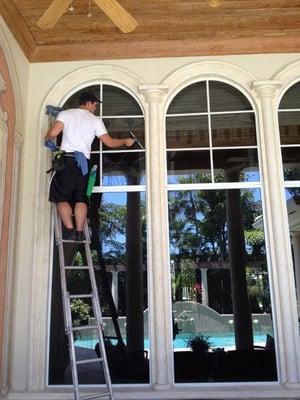 Window Cleaning Pompano Beach FL