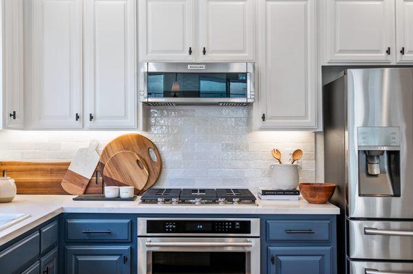 Fabulous kitchen remodel in our seller's home in Redwood Shores.