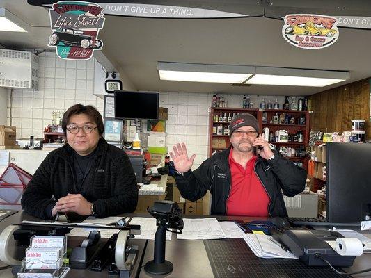 Front Desk at Tire Outlet on Alumn Rock Avenue