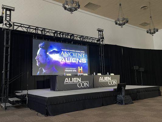 JD Audio Visual provided audio, video, lighting and rigging for Alien Con's convention in Pasadena 2023.