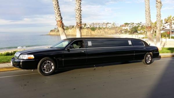 Looking for the traditional Towncar Limousine? We've done our share of Dual car weddings, funerals and birthday parties.