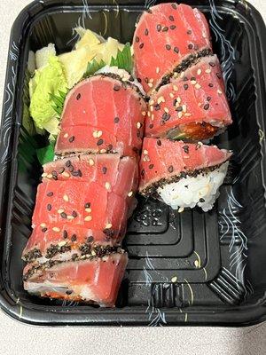 Sesame tuna Roll