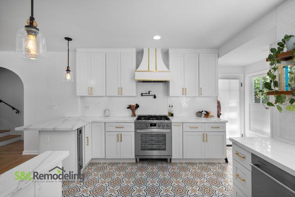 We would be delighted to assist you in designing the kitchen of your dreams!