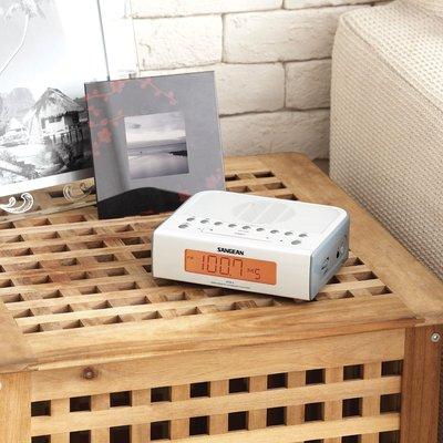 RCR-5 CLOCK RADIO