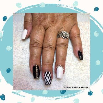 Black and White Nails