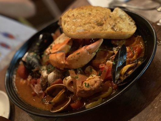 Cioppino with Rock Crab