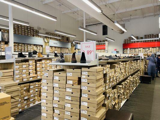 Clarks Bostonian Outlet