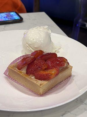 Strawberry tart