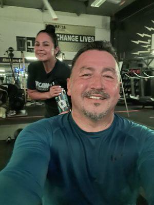 FitCampLA Whittier wife and hubby work out