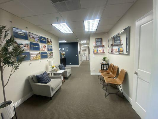 Our Welcoming and warm lobby, where you will first experience the amazing care at Scott Chiropractic.