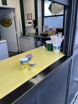 Del's Frozen Lemonade