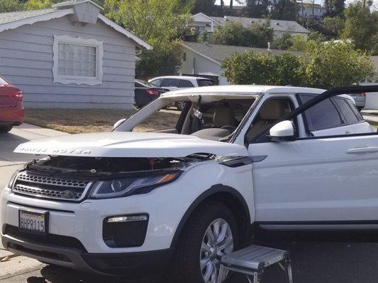 2019 Range Rover Velar Windshield Replacement