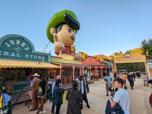 Giant custom inflatable Sheriff mascot for a theme park.