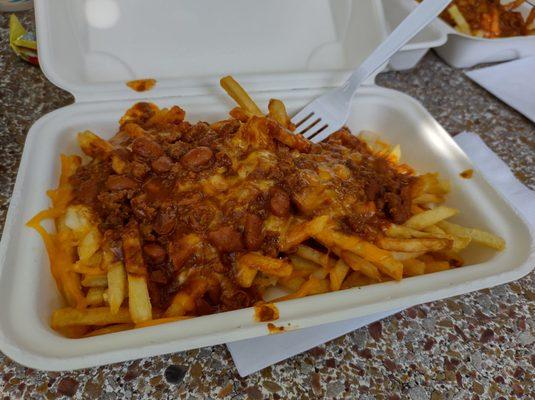 Chili fries