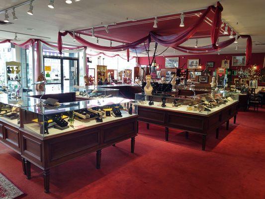 Inside of Nelson's Jewelers.